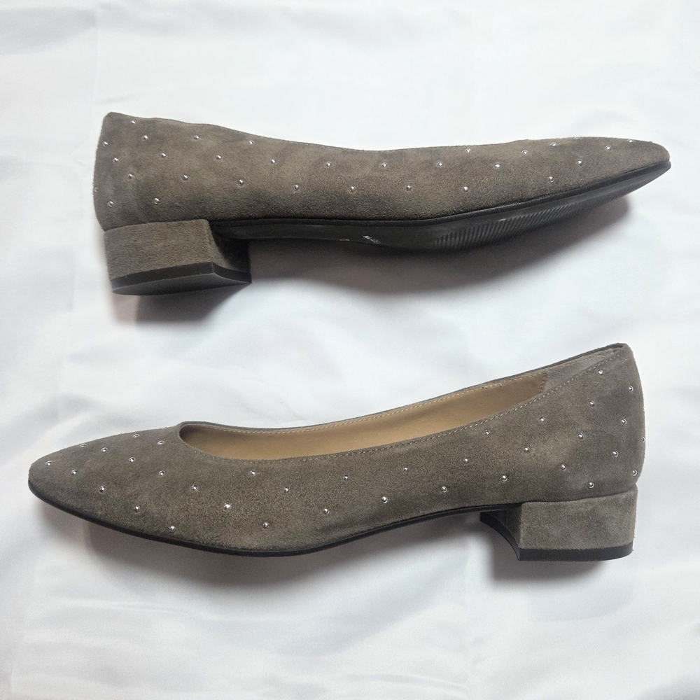 Sesto Meucci Taupe Suede Studded Flats 10 - Picture 3 of 11